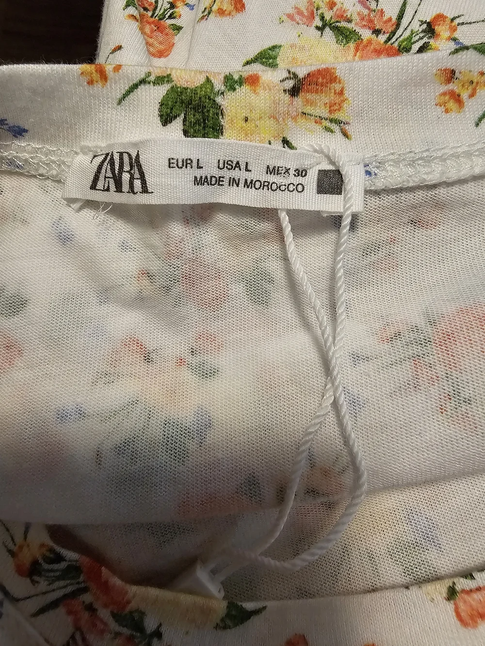 Zara Floral Puff-Sleeve Cotton Tee - Picture 7 of 8